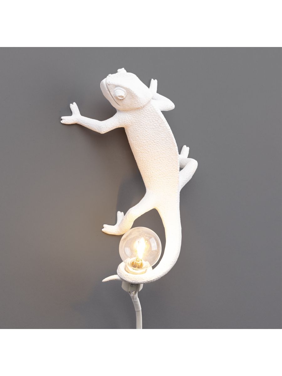 SELETTI Chameleon Lamp Left Going Up
