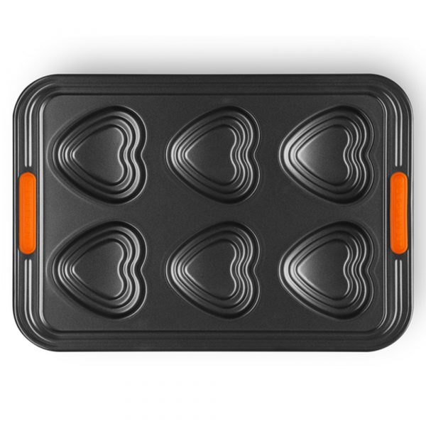 LE CREUSET Amour 6 Muffin Mold Heart