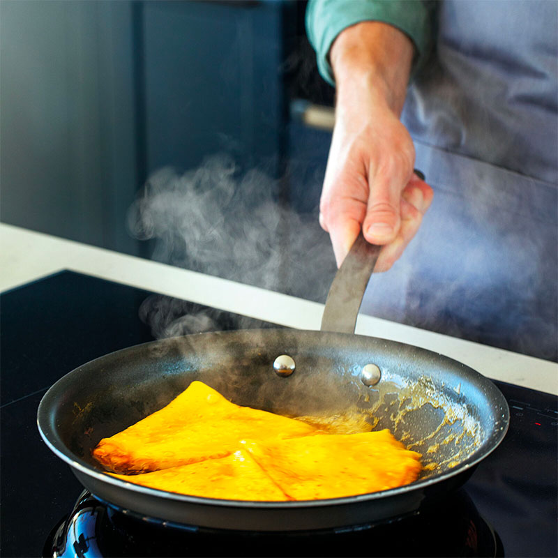 Poêle à frire en acier inoxydable Le Creuset 30 cm - Ares Accessoires de  cuisine
